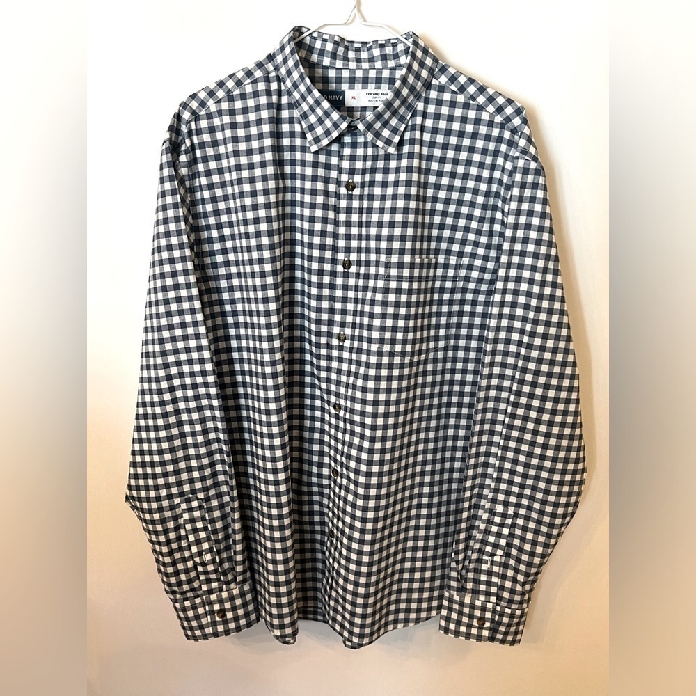 OLD NAVY MEN’S EVERYDAY  SHIRT  SLIM FIT